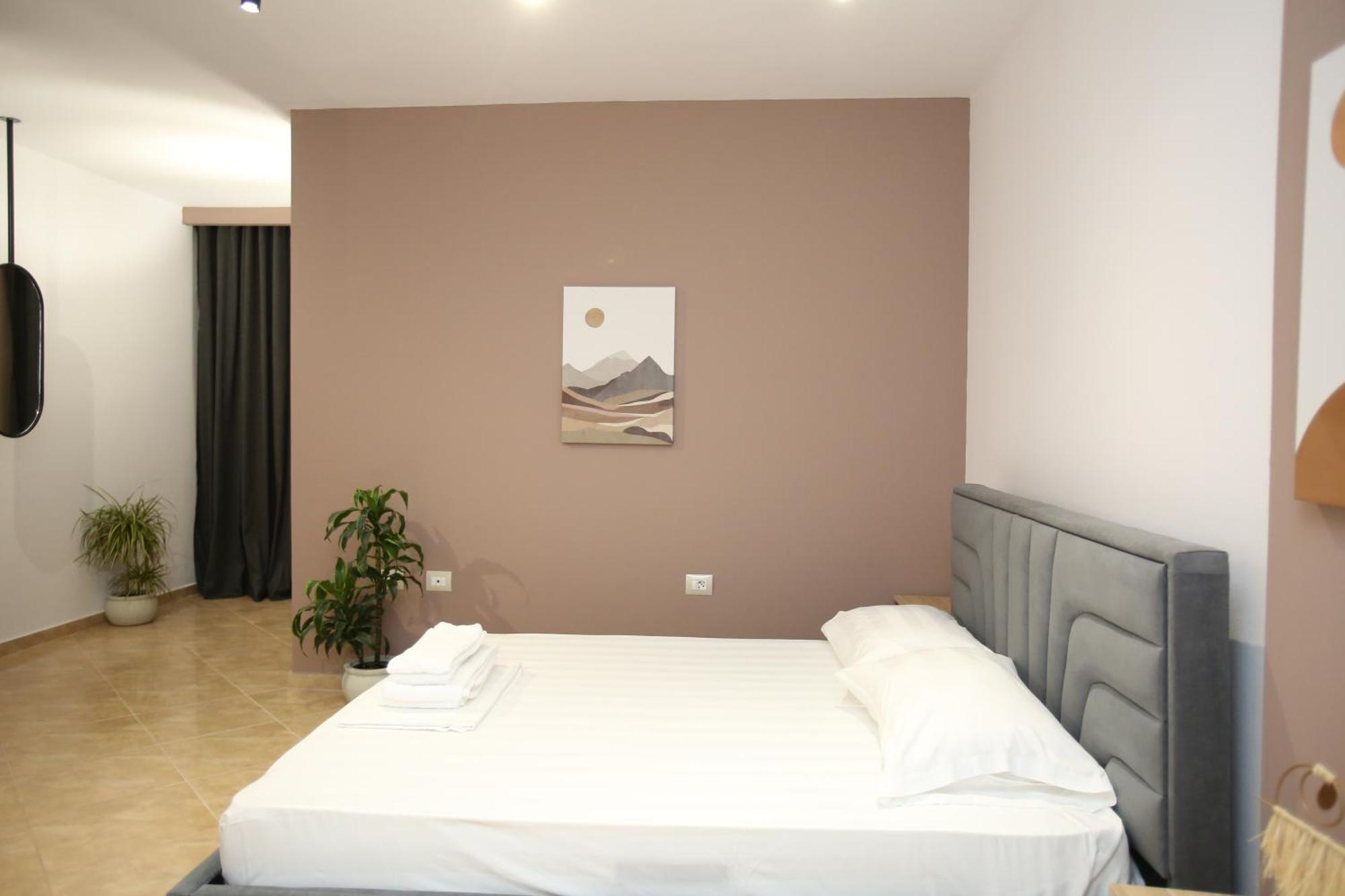 Tekb Rooms & Apartments Vlorë Exteriör bild